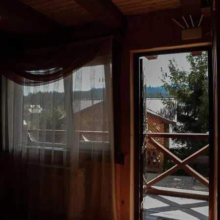 Hébergement de vacances арніка з чаном Vorokhta